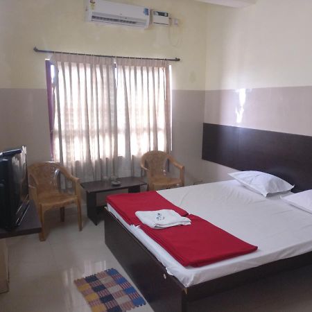Hotel Subhadra Comforts Shimoga Exterior foto