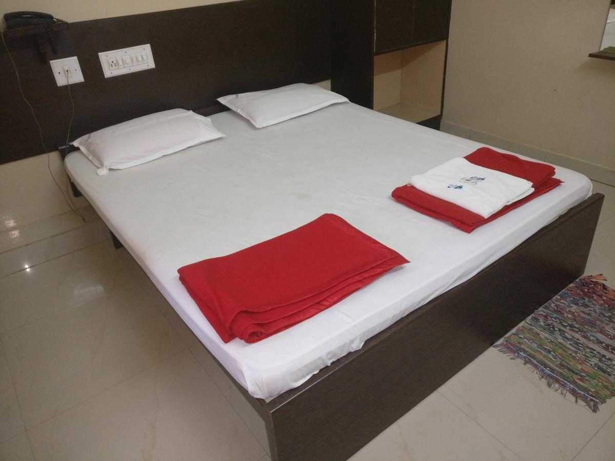 Hotel Subhadra Comforts Shimoga Exterior foto